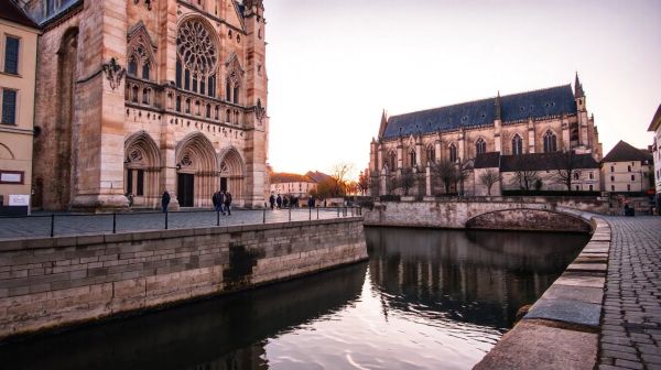 Top 10 des photographes de mariage à Chartres en 2023